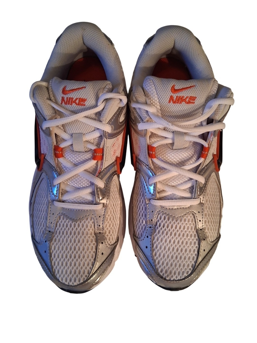 Nike White, Silver, and Red Women's Athletic Sneakers Size 10